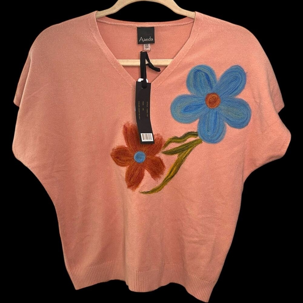 NWT Aaeda Pink Flower Blouse Size XS